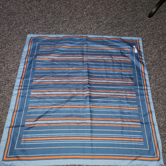 Scarves - Picture 2 of 4